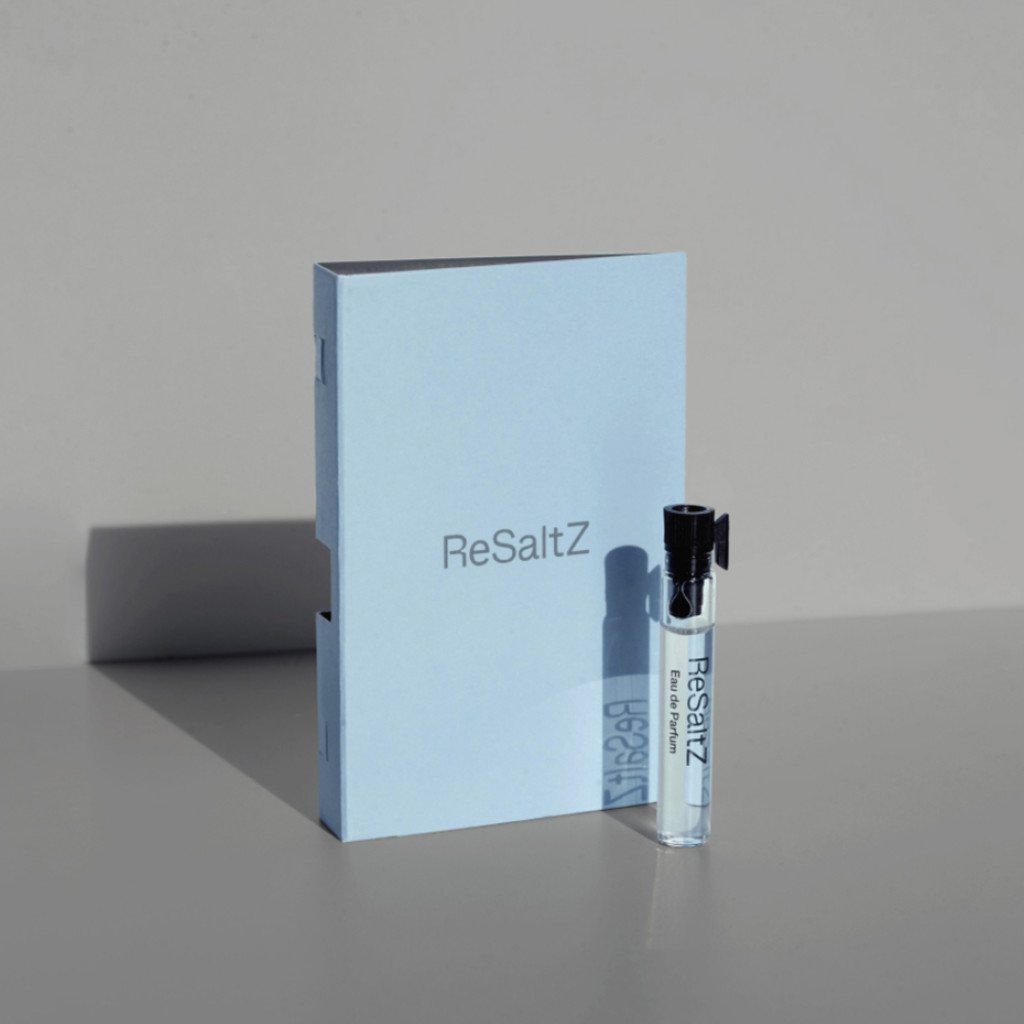 라솔츠 향수 온라인 단품 구매 시 미니어처 잊지 마세용~

<본품>
[김준수 X 리솔츠 프리오더] 리추얼 오 드 퍼퓸 선셋 브리즈 50ml
resaltz.co.kr/27/?idx=188

<미니어처> *1인1개 구매가능
[김준수 X 리솔츠 프리오더] 리추얼 오 드 퍼퓸 선셋 브리즈 트라이얼 1.2ml (1인 1개 구매제한)