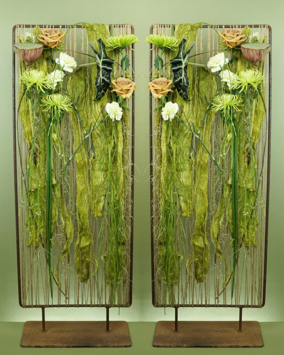 MarkPampling's tweet image. Uncommon Threads - an example design I created for that theme - for discussion during the last Designing to Win program with Flower Thinking.
The next theme is ‘Classically Inclined’ - register now to join us. 
.
#uncommonthreads 
#designingtowin
#floralcompetition