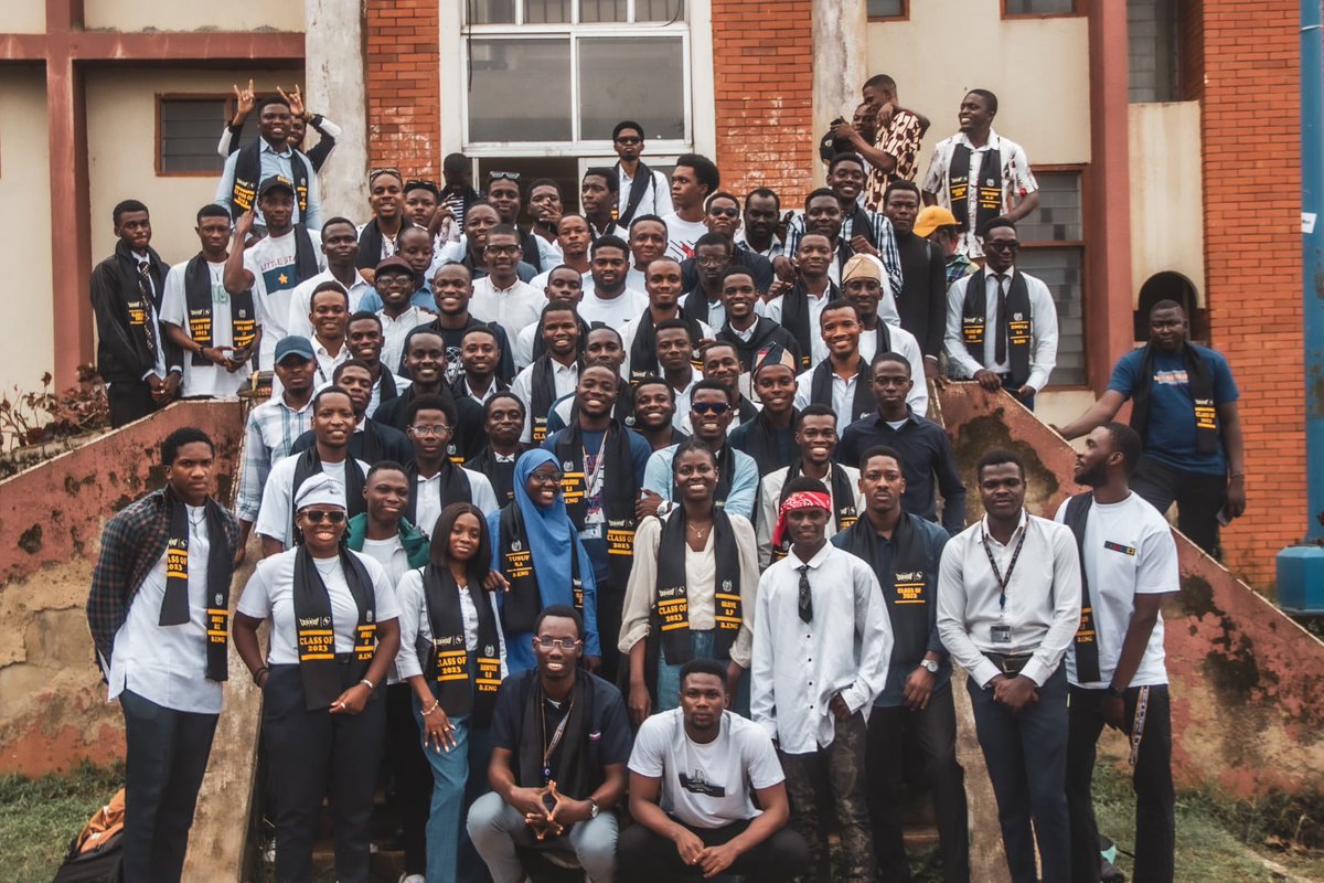 meeclass23's tweet photo. Department of Mechanical Engineering, Graduating Class Of 2023🎉🍾 https://t.co/tUxbnH0zRn