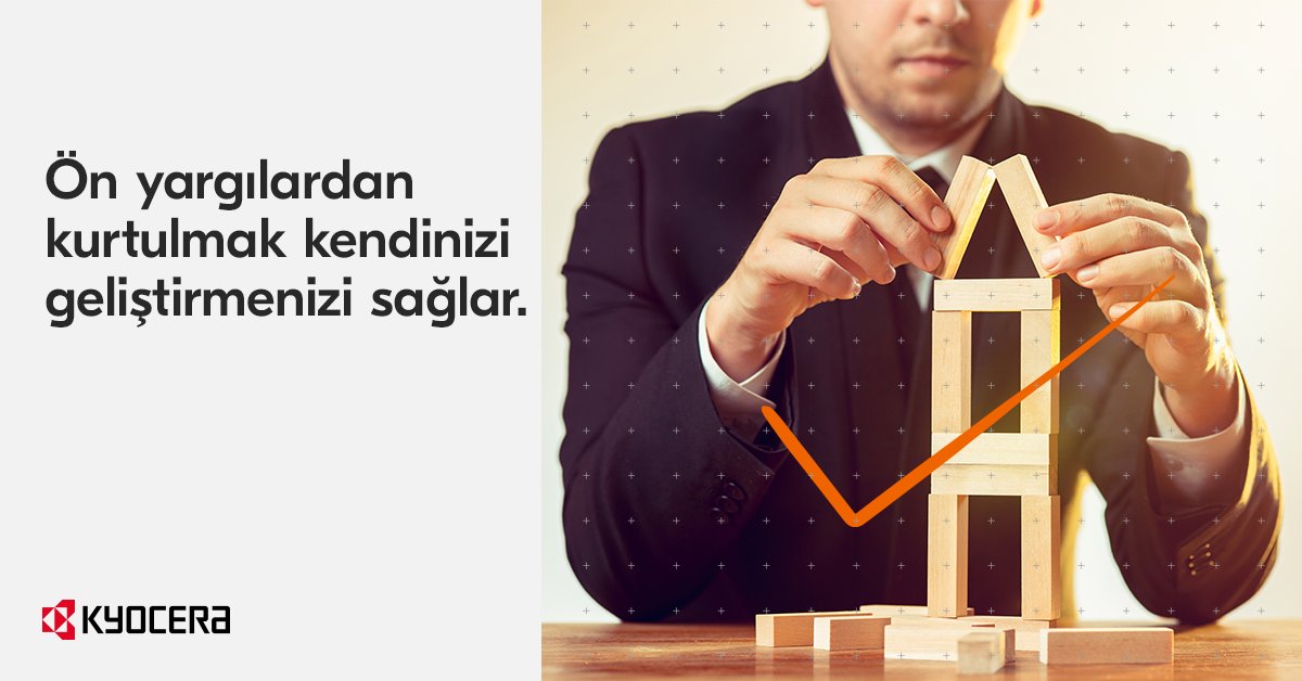 Kendinizi geliştirmeye, ön yargılarınızın üstesinden gelerek başlamalısınız.
Mevcut durumda herhangi bir değişiklik yapmak için, durumu iyileştirmenin mümkün olduğuna inanmanız gerekir. Zihniyetimizi değiştirmediğimiz sürece, aklımıza iyileştirmeye yönelik fikirler gelmeyecektir.