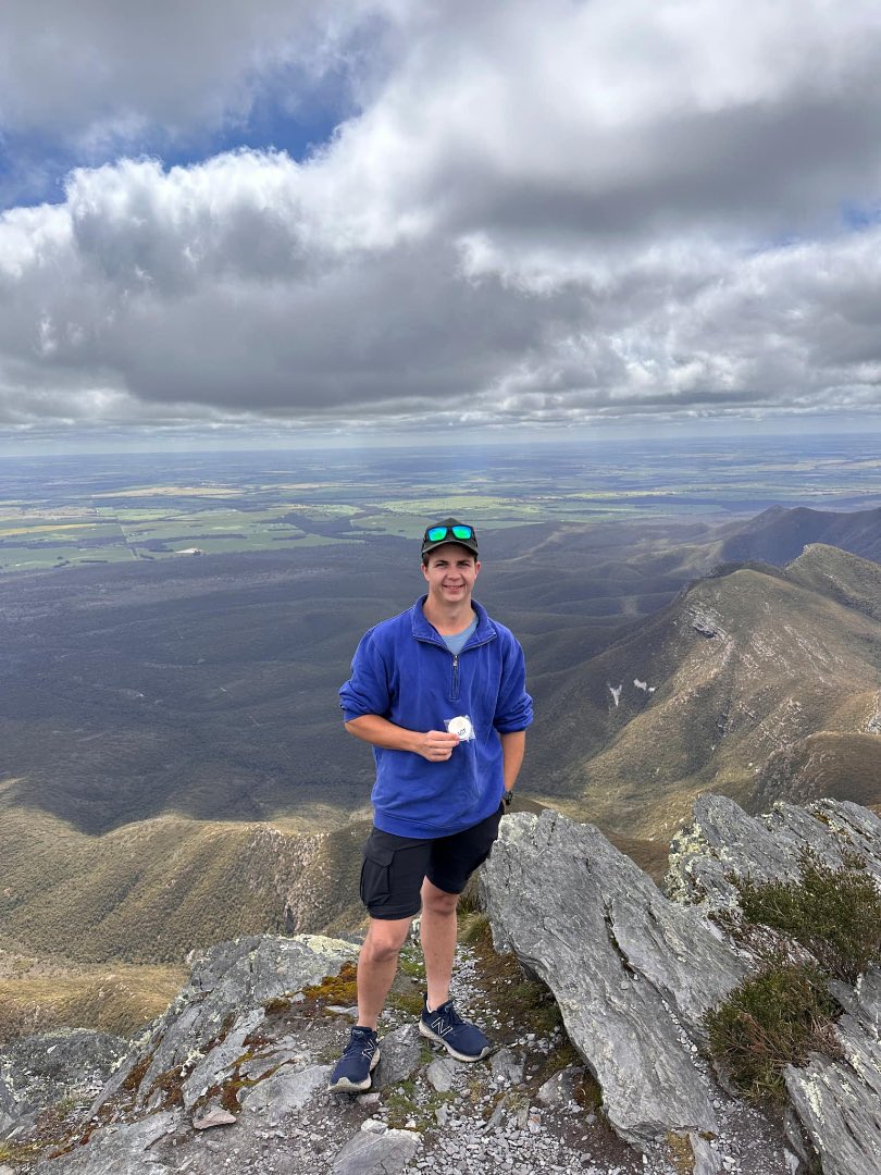 floyds63's tweet photo. The AGT biscuit made it to the top of WA, nourishing the intrepid hicker who made it the top in shorts 🩳 🥶 . #softwheat https://t.co/6o02HcR5S2