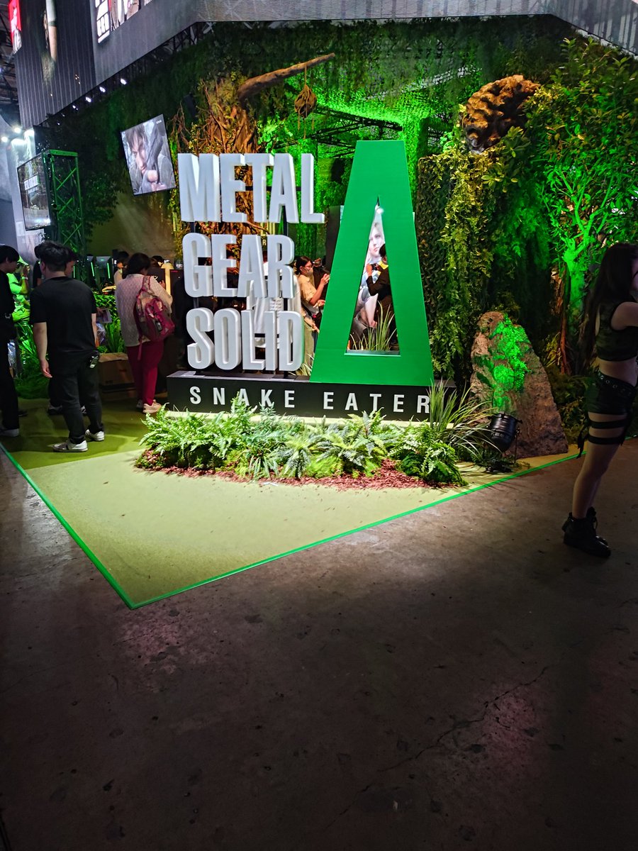FatFatFatMAN's tweet photo. 東京ゲームショーつかれたが楽しかった
モンハンメタルギアファントムブレードゼロやれたし満足よ https://t.co/xBTUPEh7C1