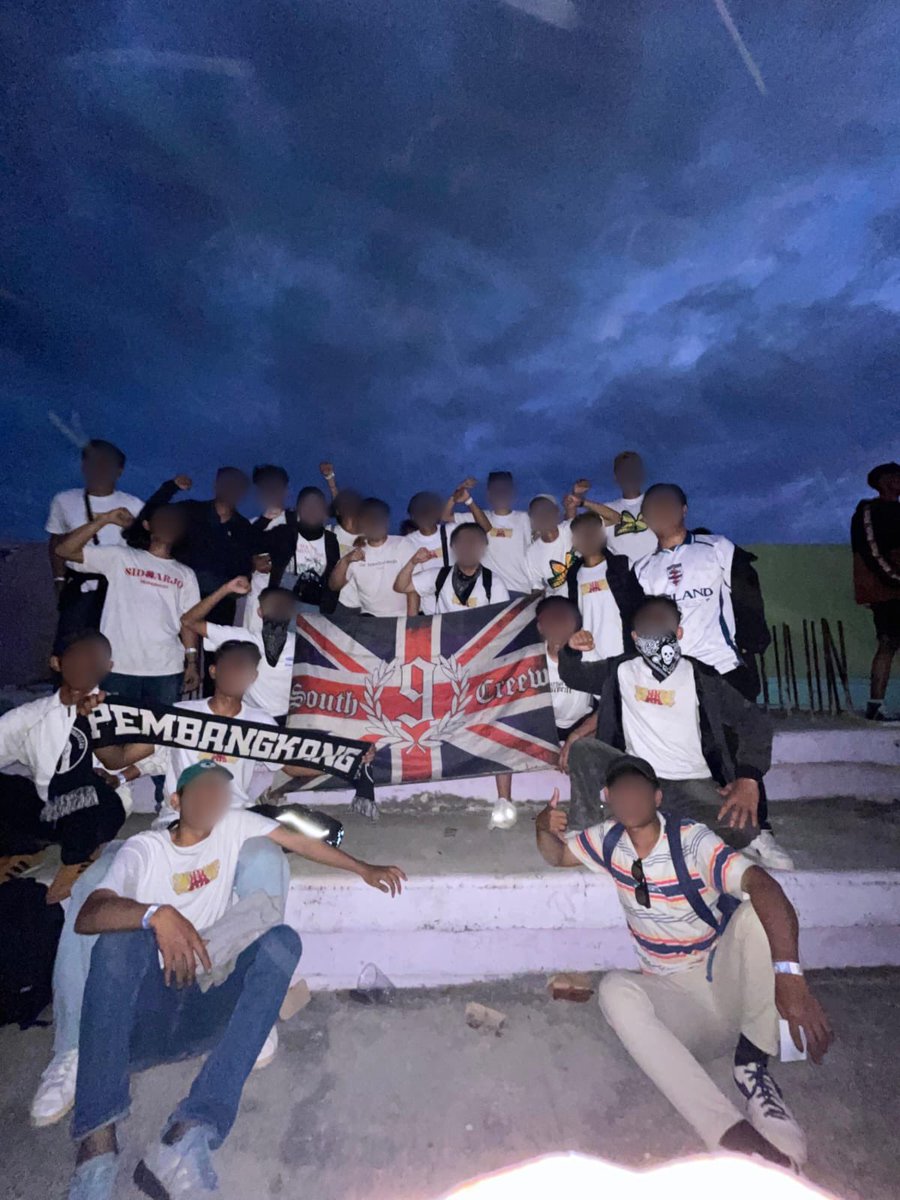 south9crew's tweet photo. Persela vs Deltras in tuban https://t.co/ZHxbAXComp