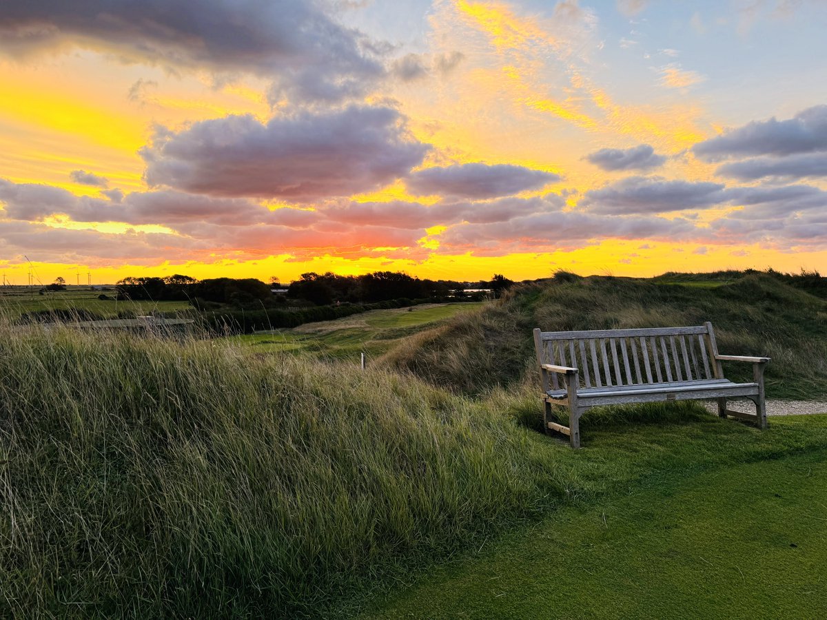 Sunday morning <a href="/TheRyeGolfClub/">Rye Pro Shop</a>  🌅