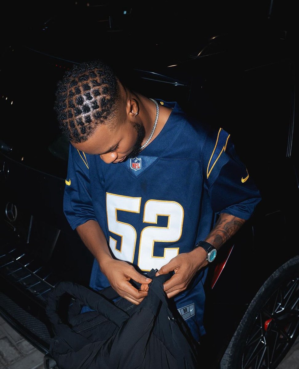 Spinning Tracks, Capturing Hearts 🤭