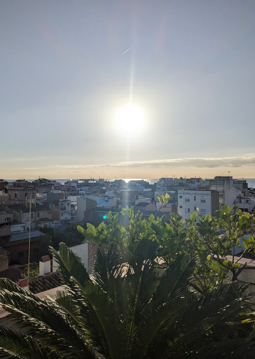 daniel_julia's tweet image. Bon dia i bona setmana 40!
TIndrem pluja entre dimecres i dijous i posterior refrescada, recuperant el cap de setmana
#week40