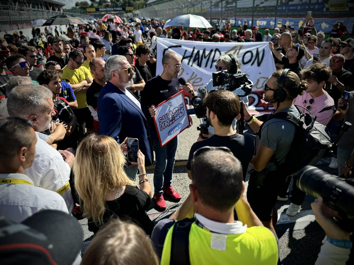 Sciambergapower's tweet photo. Another @CIVtv Season is done in our historic archive!
…Pain💛Emotions❤️🔥Satisfactions✨
Grazie @autodromoimola
______________________
#LikeASir #LucaSalvadori #CiaoLUCA @Lucasalva23 https://t.co/cVbG4OsmZx