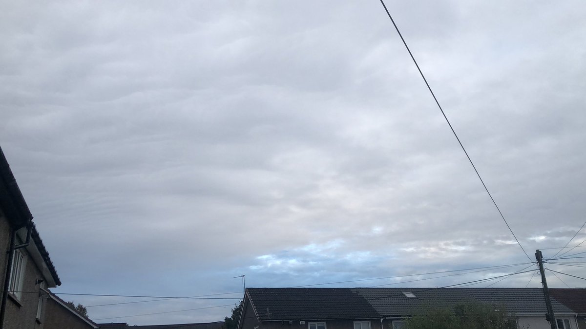 IonisedSkyWatch's tweet photo. #ClimateScam #FakeSky #ManufacturedWeather #ClimateFuckery #SkyFuckery #JohnKerryIsALyingTwat #JailThemAllNow #JailBillGates They must stand trial or they’ll do it again! #FuckTheyGuys https://t.co/k5YpMPrWfd