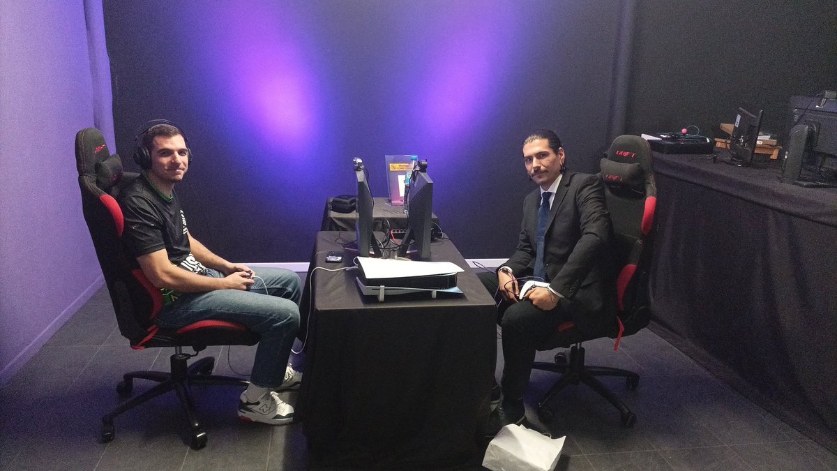 Nuestro <a href="/arajacha_/">ARAJACHA</a> se cuela en el podio con un meritorio 3° puesto y NanoKazama con un brutal 7° en el durísimo y disputado torneo de #Tekken8 en <a href="/MadridFGC/">MadridFGC</a> de este fin de semana.
Enhorabuena a <a href="/JookerTekken/">Joker Intensifies 🇯🇵</a> y <a href="/karios42/">Karios</a>  por el 1° y 2° respectivamente.