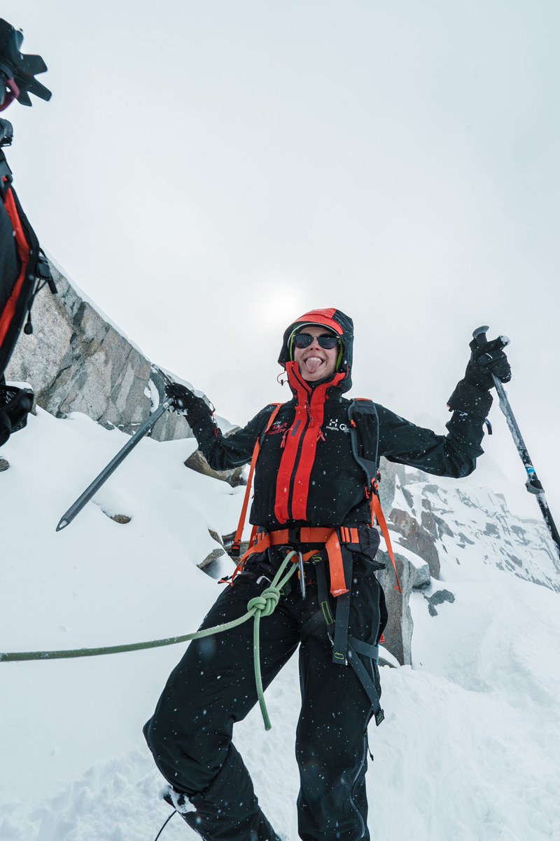 Sensibilisation à la fonte des glaciers et ascension jusqu’a 3400m 🏔️✌️ La prochaine fois je tente l’ascension jusqu’au sommet, promis ! 😉 #MontBlanc