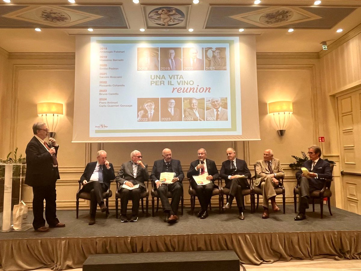 At the presentation of the Guida Essenziale ai Vini d’Italia by <a href="/DoctorWine1/">DoctorWine | Daniele Cernilli</a>, Sandro Boscaini, President of Masi, participated in a special reunion that brought together winemakers who have received the prestigious 'A Life for Wine' award.