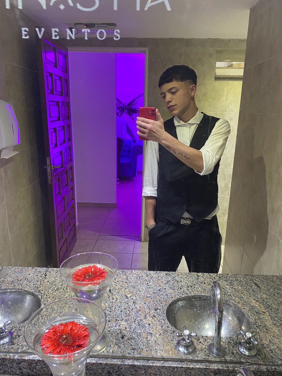 Rojo pa la envidia