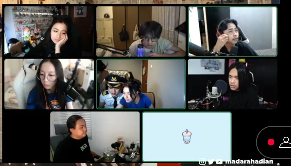 Barr n J tweet media