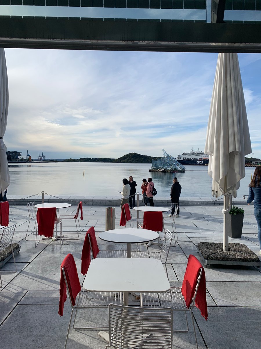 Louis Mander tweet media