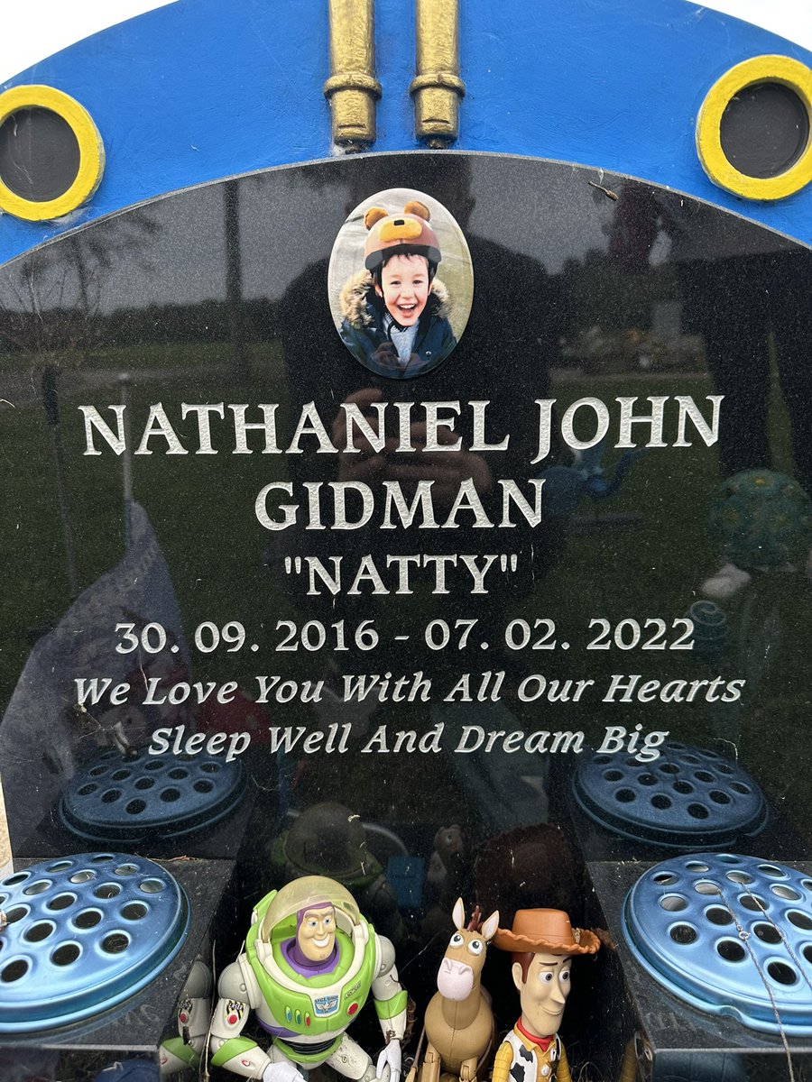 Phil #ForNate 🇸🇱🦶🎗️ tweet media