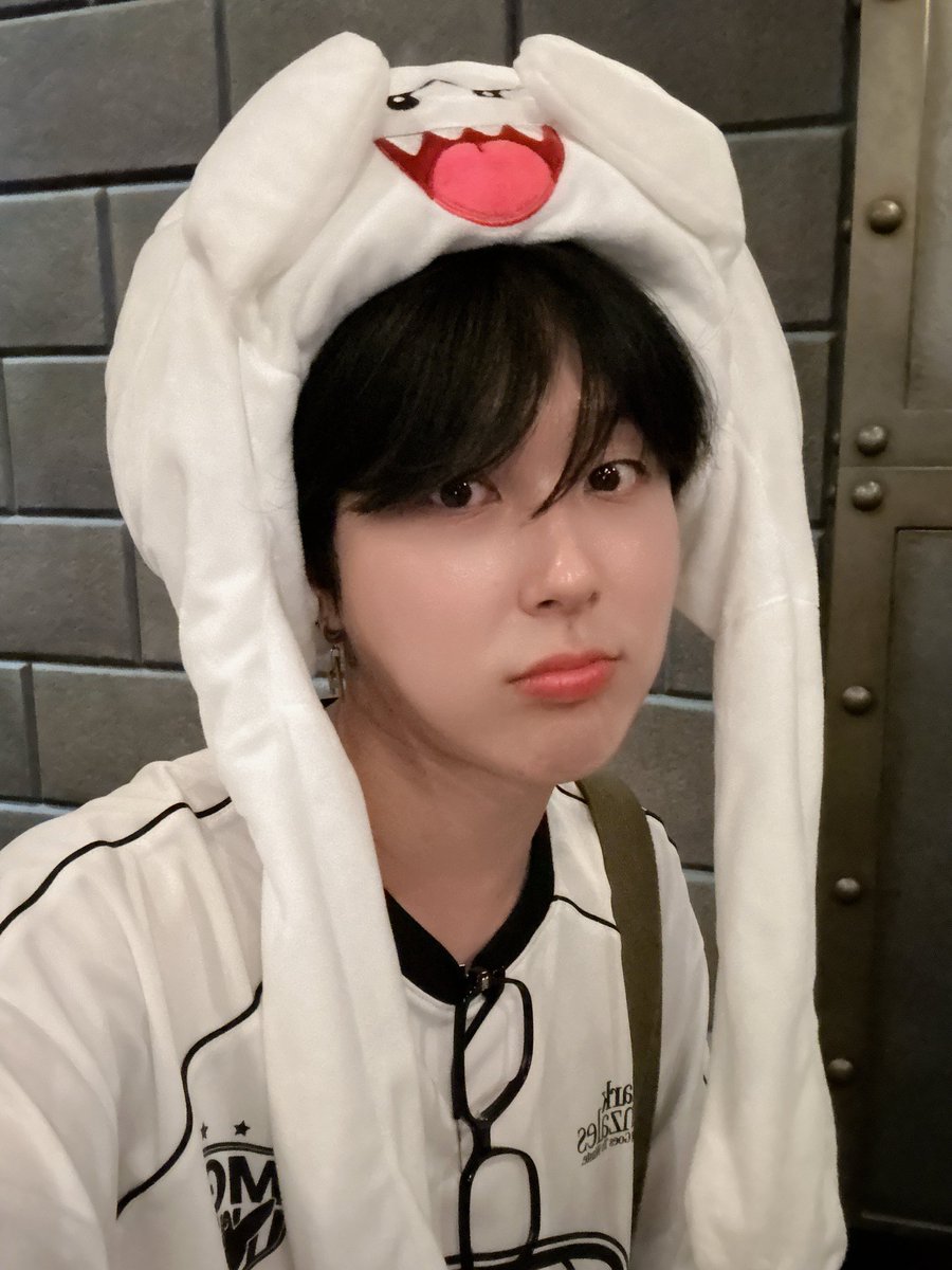유령 뀩 넘 귀여워ㅠㅠㅠㅠㅠㅠㅠ 왤케 아깽이야ㅠㅠㅠ