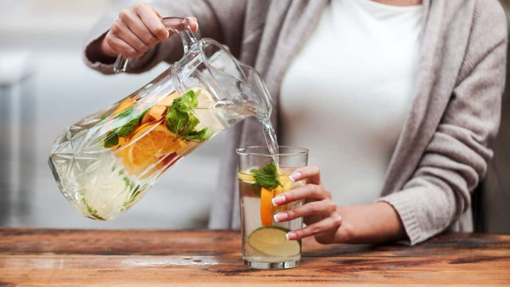 cinema_manishi's tweet image. 5 Homemade Weight Loss Drinks to Boost Metabolism and Aid Digestion 

#weightlossdrink

cinemamanishi.com/news/5-homemad…