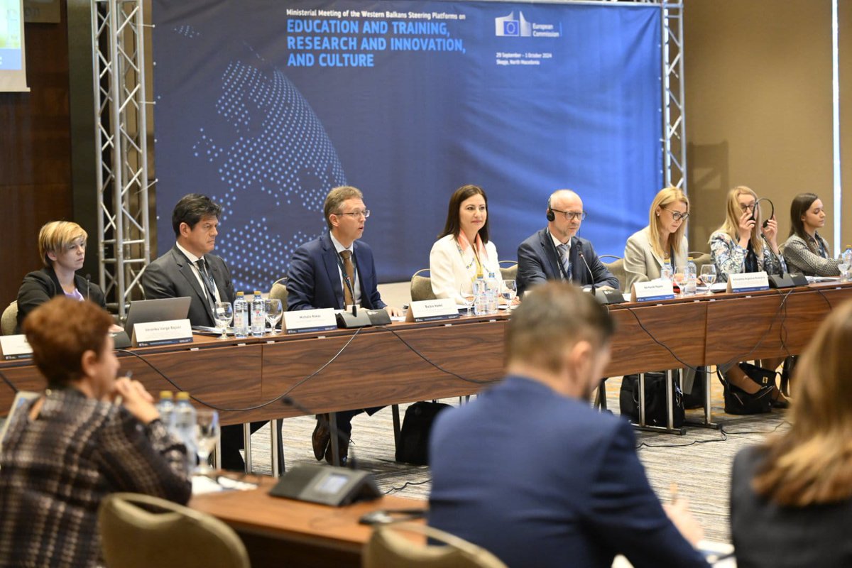Today, I am in Skopje 🇲🇰 for the Western Balkans ministers’ meeting on research, innovation, skills and culture.

Cooperation is vital on the road to 🇪🇺 accession! 🤝

My opening speech 👉 audiovisual.ec.europa.eu/en/video/I-261…