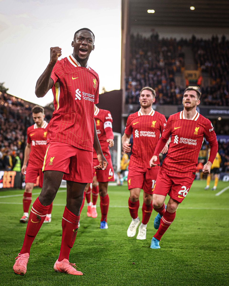 Ibrahima Konaté has the best aerial duel success rate for any player to contest more than 10 in the Premier League this season...

He's also got a 100% successful tackle rate.

Rock solid 🪨