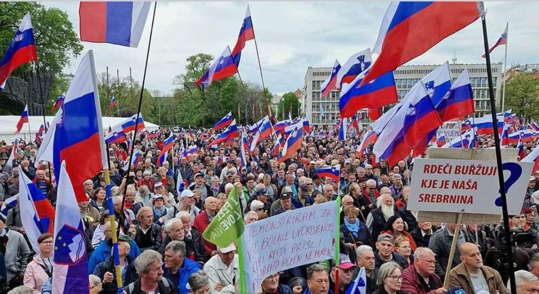 rupar_pavel's tweet photo. Še en dan nas loči do 14. Protestnega shoda upokojencev in vseh nezadovoljnih državljanov, ob 14h pred RTV in Trgu republike. Pričakujemo veliko udeležencev.. Z UDELEŽBO POKAŽIMO NESTRINJANJE Z NORO POLITIKO GOLOBA. KOT FUNKCIONARJEM TUDI UPOKOJENCEM 50% VIŠJE POKOJNINE!! https://t.co/aoZoDMNfhe