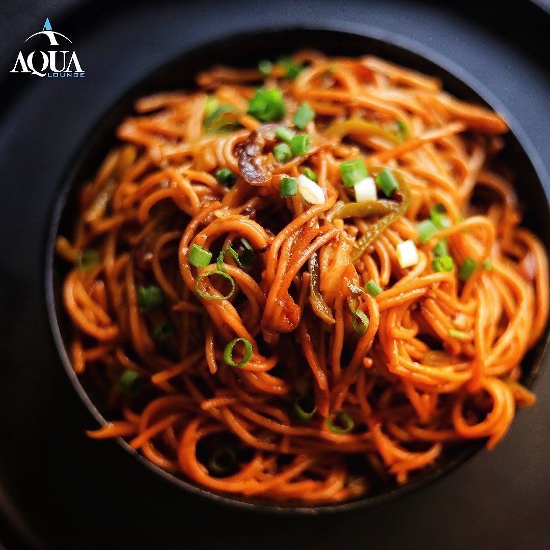 Tommujungujr's tweet photo. Looking for a lunch spot for this afternoon? Don't worry we can come to you. Enjoy any meal of your choosing in the comfort of your office with Aqua Lounge 🥳
We're located on Mawanda Road - Mulago.
Call >> +256 772 065 822 to make your order.
#delivery #aqualounge https://t.co/W14rcYUgcH