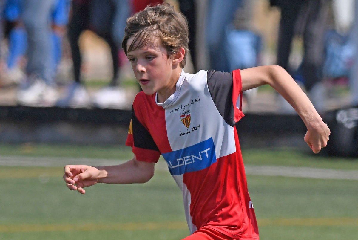 futbolinsports's tweet photo. 👋🏻 “𝘜𝘯 𝘱𝘦𝘵𝘪𝘵 𝘨𝘳𝘢𝘯 𝘤𝘭𝘶𝘣 ” que nos ha acompañado esta edición de Futbol IN 📍 Salou.
⚪️🔴 Gracias equipazo🙌🏼 @cfmartorelles
#FutbolIN #EstamosIN #MarcaLaDiferencia https://t.co/LFoATwrB8Q