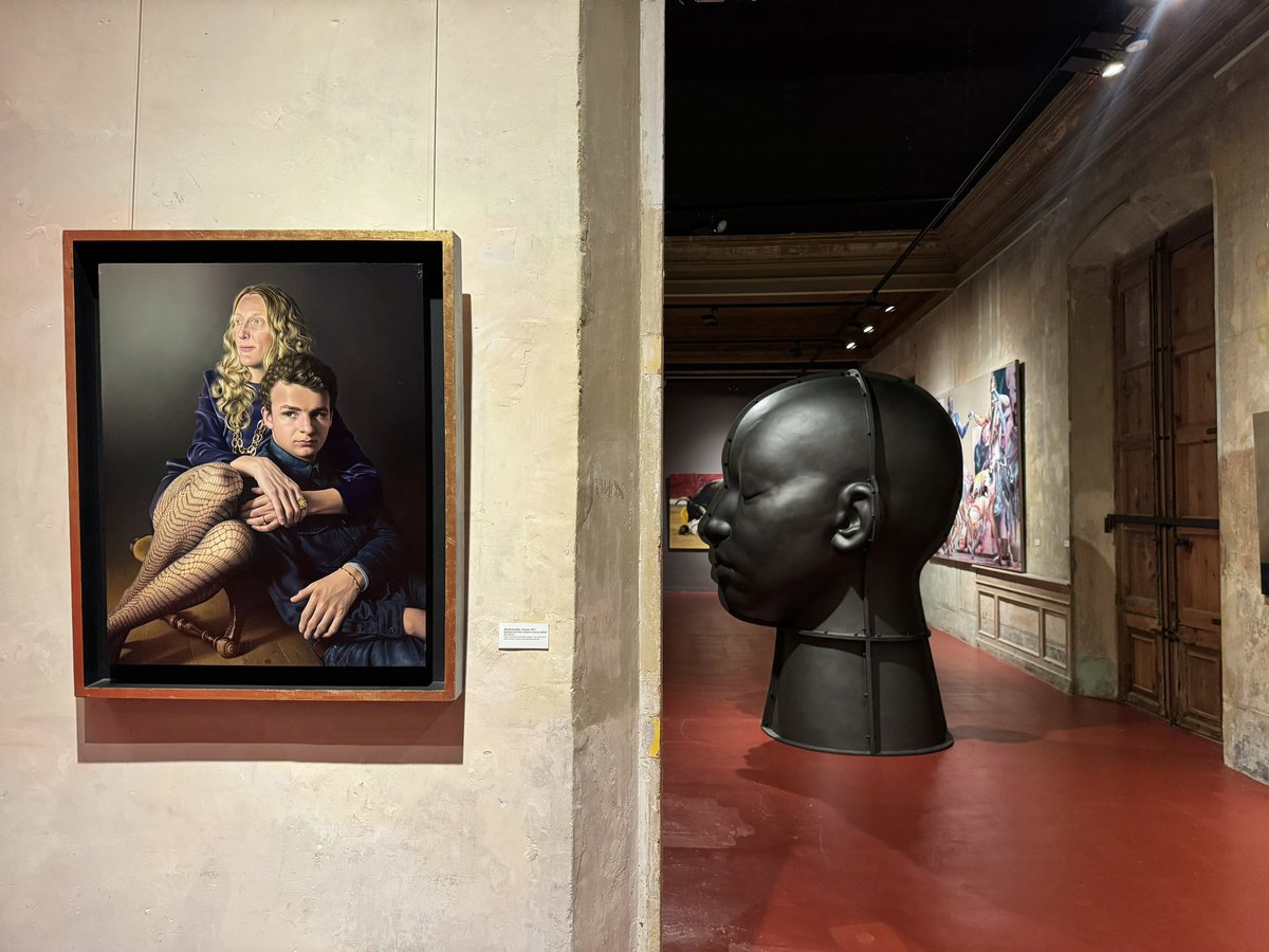 Miriam Escofet Artist tweet media