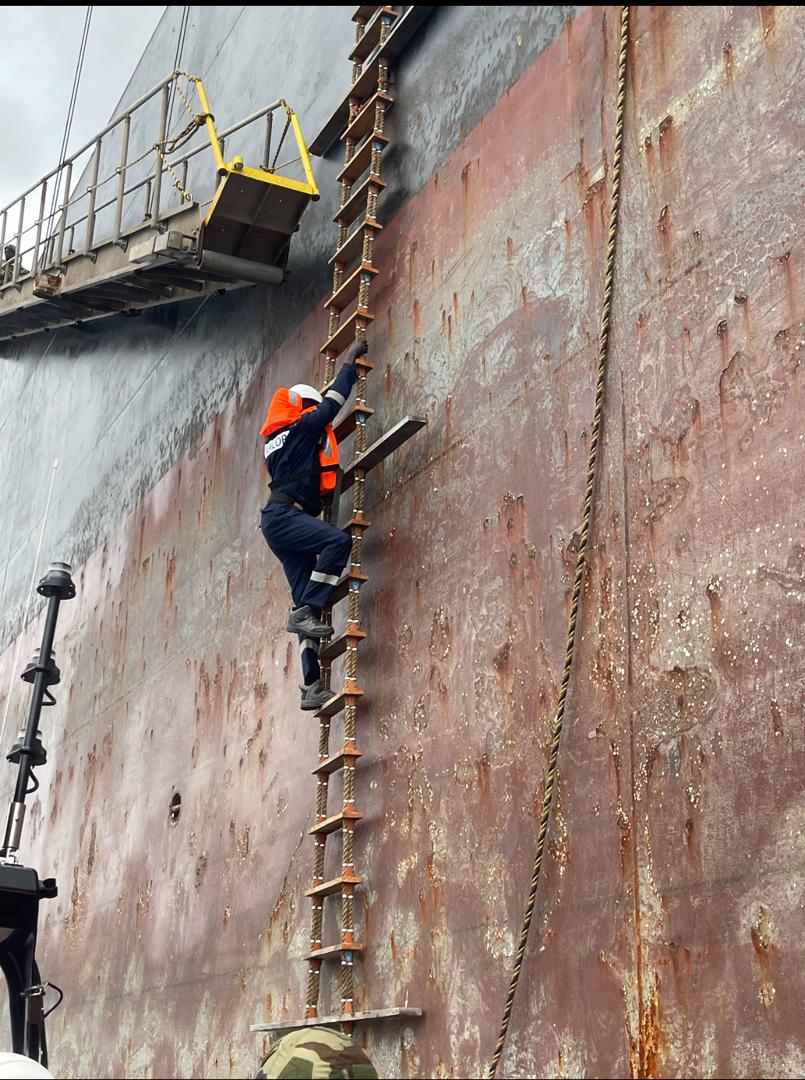 seacopeu's tweet photo. "It takes a network to fight a network." 🚢 After weeks of mentoring, West Africa's MIU officers are now a dynamic team, sharing intelligence and working together to combat illicit maritime activities. 🌍 #SEACOP #MaritimeSecurity
https://t.co/ty0HtIFpoj https://t.co/d3xrmLgQ3q