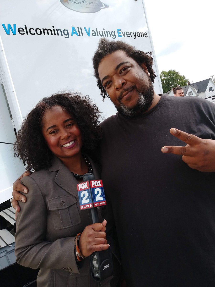 GospelTheWorld's tweet photo. #The_Four &amp; #The_Five What up doe,  @JoshLandonFox2 , @kellierowe &amp; @LoriPinsonFOX2 @FOX2News Good Detroit, Michigan Morning! 09/30/2024 #The_Most_Loyal_Viewer_728_313_777 
@RicardoAJenkins @RHYTHM_______ @GospelTheWorld @DetRewardsTV @AndreaIsomTV Follow Me? https://t.co/z8aRxu4deS