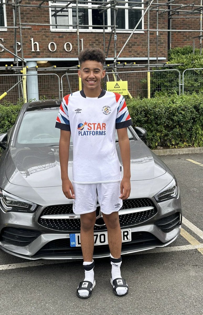 A big well done to J’dan who joins Luton Town’s U15s development squad. As well as Evie joining Watford girls U10s. That’s 2 players in the last month who have progressed through our development centre. We are proud to have played a part in their journey so far ⚽️👏🏼.