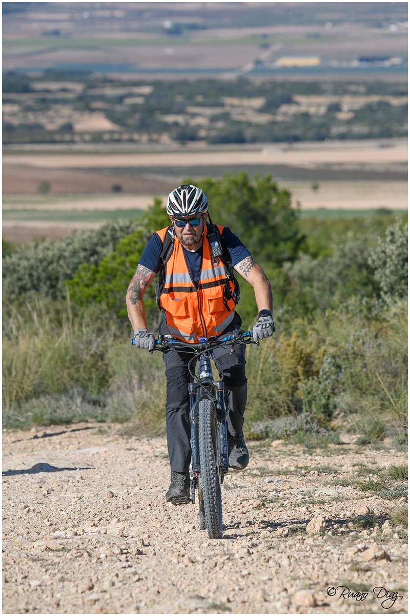 🚴‍♂️💨 Nuestros "Linces" son sanitarios de #ProtecciónCivil en bici que participan en eventos.
👨‍⚕️🚑 Portan material de primera atención y pueden moverse rápidamente.
Ayer, en menos de 4 minutos, estaban en el lugar de una PCR ayudando a salvar una vida. 💓🙌
📸: Paulino Ruano Diaz