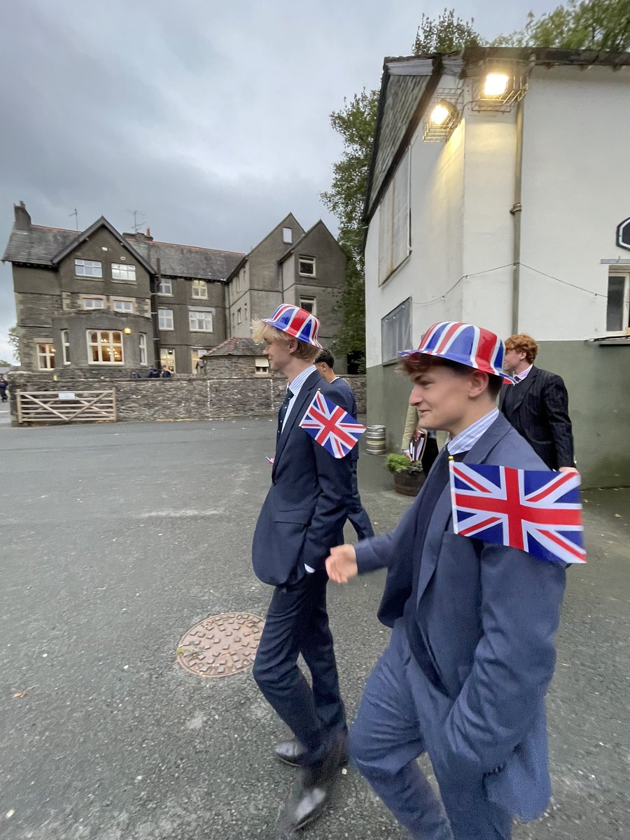 Hart_Sedbergh's tweet photo. Just an average Monday morning aka last night of the proms practice for our 500th year celebrations. https://t.co/87v7x1pbNj