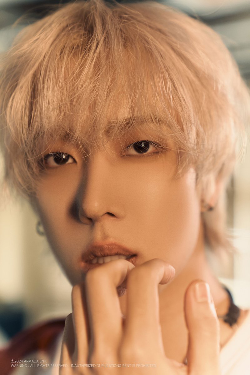 armada_ent's tweet photo. ONE PACT '[fallIn']' 
CONCEPT PHOTO : NIGHT VER.

#JONGWOO #종우
#ONEPACT #원팩트
#fallIn #20241018_6PM https://t.co/IGzHRppFyW