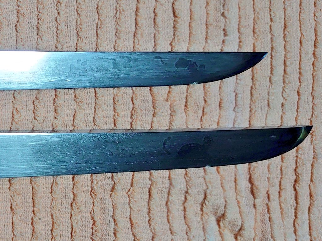 forgingkatana's tweet photo. .　ｲﾔｯｯﾎｫｫｫｵｵｫｵｳ!
　猫短刀二本売れたああああ！！
＊　　+　　 　巛＼
　　　　　　 　〒｜ +
　　　+　　。.｜｜
　＊　　 +　   　/ /
　　　 ∧＿∧    / /
　　　(´∀｀　/ /　+
　　　/~　　　｜
　　 /ュﾍ　　 ｜＊
　+ (＿〕)　　｜
ｶﾞﾀﾝ　　/　　 ｜　 + https://t.co/K4fiBPUzgC
