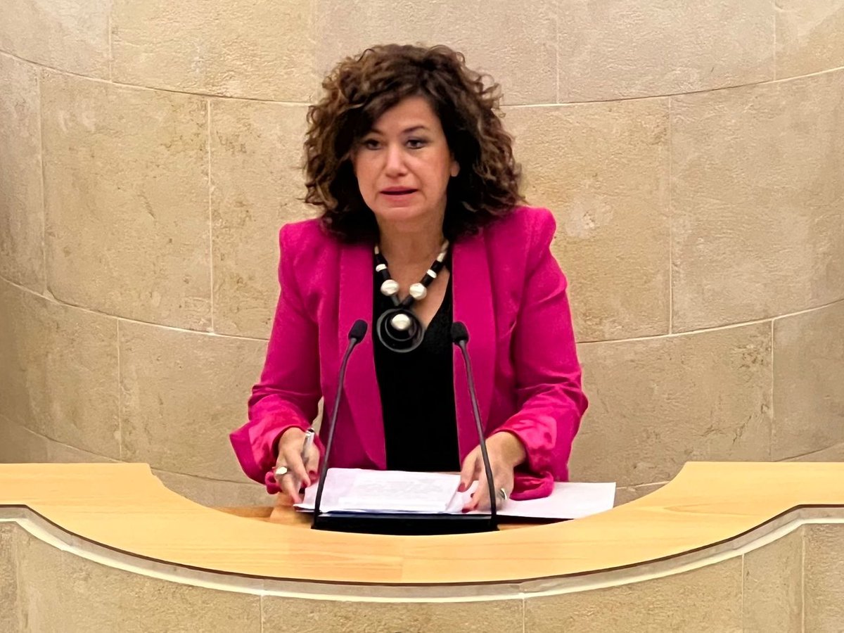 “Nuestra postura es conjugar la protección del lobo a la vez que proteger a los ganaderos y paliar los daños que ocasiona. Una tarea dificil que tenemos que afrontar y en la que vamos a trabajar, también se debe hacer con el pago de las ayudas”

🏛️<a href="/EvaSalmonCalva/">Eva Salmon Calva</a> 
#plenocan