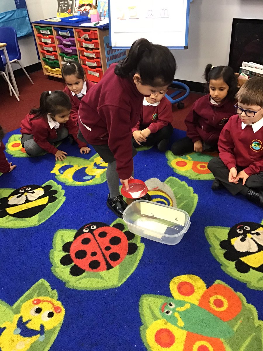 Reception @ South Camberley Primary tweet media