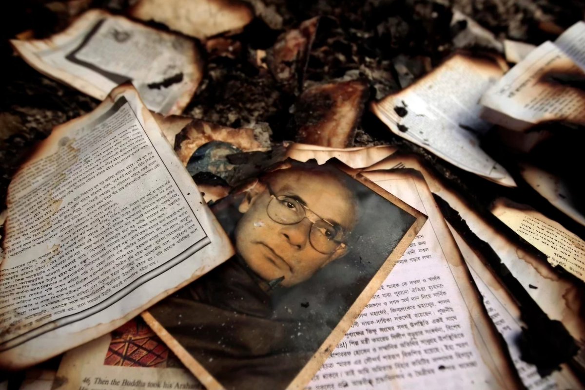 PersecArchive's tweet image. In October 2012, a mob of thousands attacked and destroyed nearly 50 Buddhist temples and homes in Ramu, a town in southeastern Bangladesh. The violence was sparked by a false rumor that a local Buddhist man had posted an offensive image of the Quran on Facebook. Despite the…