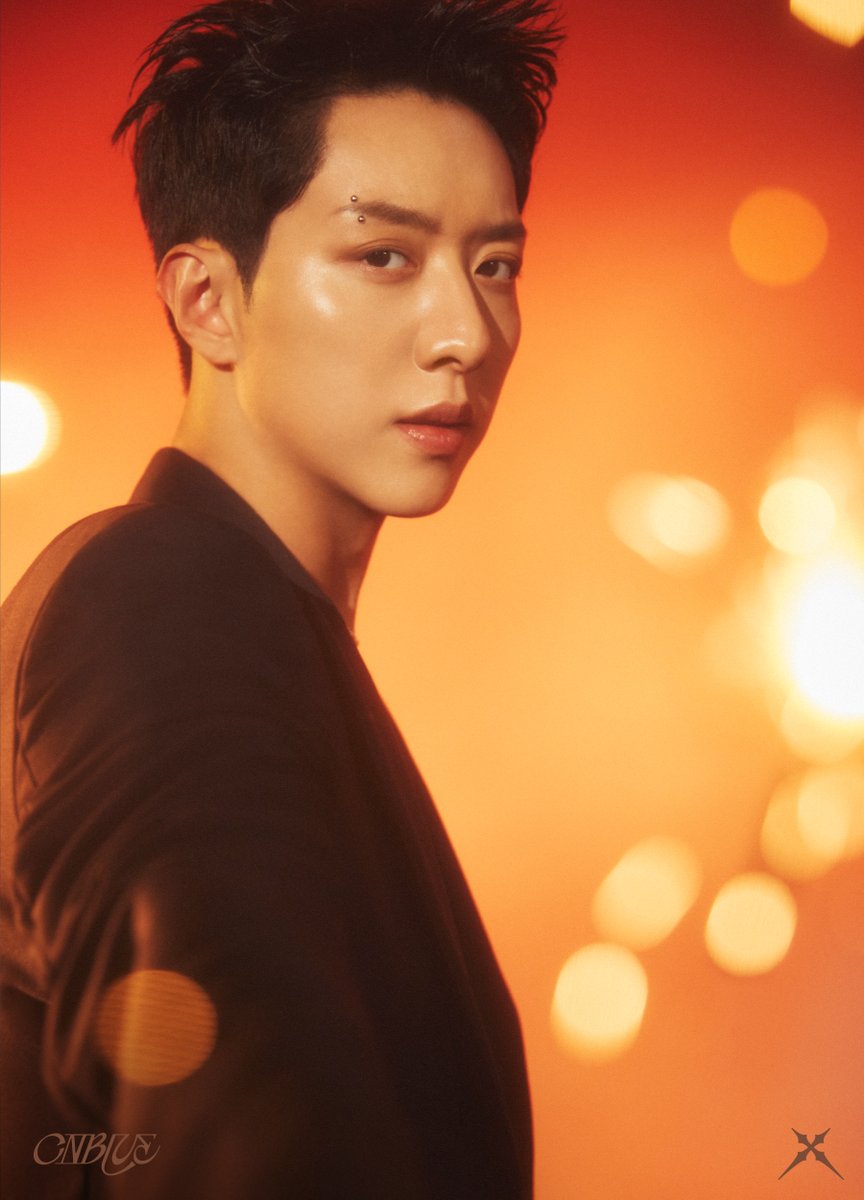 CNBLUE tweet media