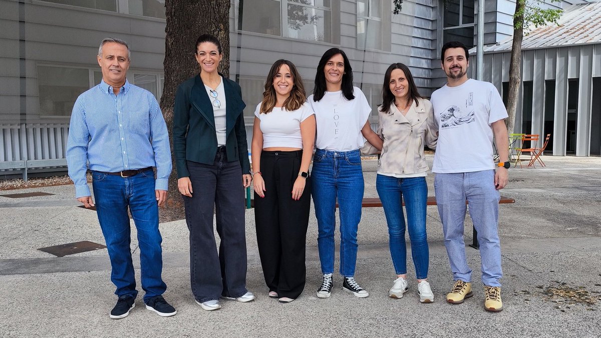 SaludISCIII's tweet photo. 📍 Un estudio liderado desde el #ISCIII confirma que se genera un acortamiento de #telómeros tras un año de #COVID19 grave.

Este proceso puede acompañarse de un mayor riesgo de senescencia celular y enfermedades pulmonares.

📰 #NoticiasISCIII ➡️ https://t.co/IlIvy9s48F https://t.co/CEXYNJ0ln4