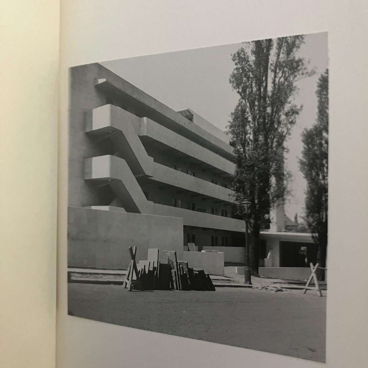 Conrad Landin (@conradlandin) on Twitter photo I reviewed Parallel Lives by Maryam Diener, which tells the story of the Soviet spies Ursula Kuczynski and Edith Tudor-Hart, for the <a href="/NewJournal/">Camden New Journal</a>
camdennewjournal.co.uk/article/spies-… I reviewed Parallel Lives by Maryam Diener, which tells the story of the Soviet spies Ursula Kuczynski and Edith Tudor-Hart, for the <a href="/NewJournal/">Camden New Journal</a>
camdennewjournal.co.uk/article/spies-…