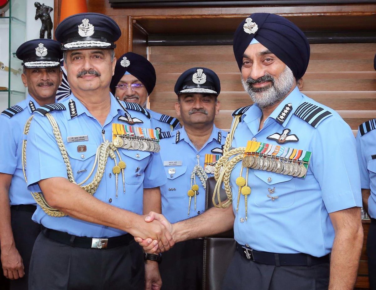 IndiaCoastGuard's tweet photo. ADG S Paramesh, PTM, TM, #DGICG (Addl. Charge), and all ranks of @IndiaCoastGuard extend their good wishes and congratulations to Air Chief Marshal Amar Preet Singh, PVSM, AVSM, on his appointment as the Chief of the Air Staff #CAS.
#IndianAirForce

@IAF_MCC https://t.co/TzVSFknxhY