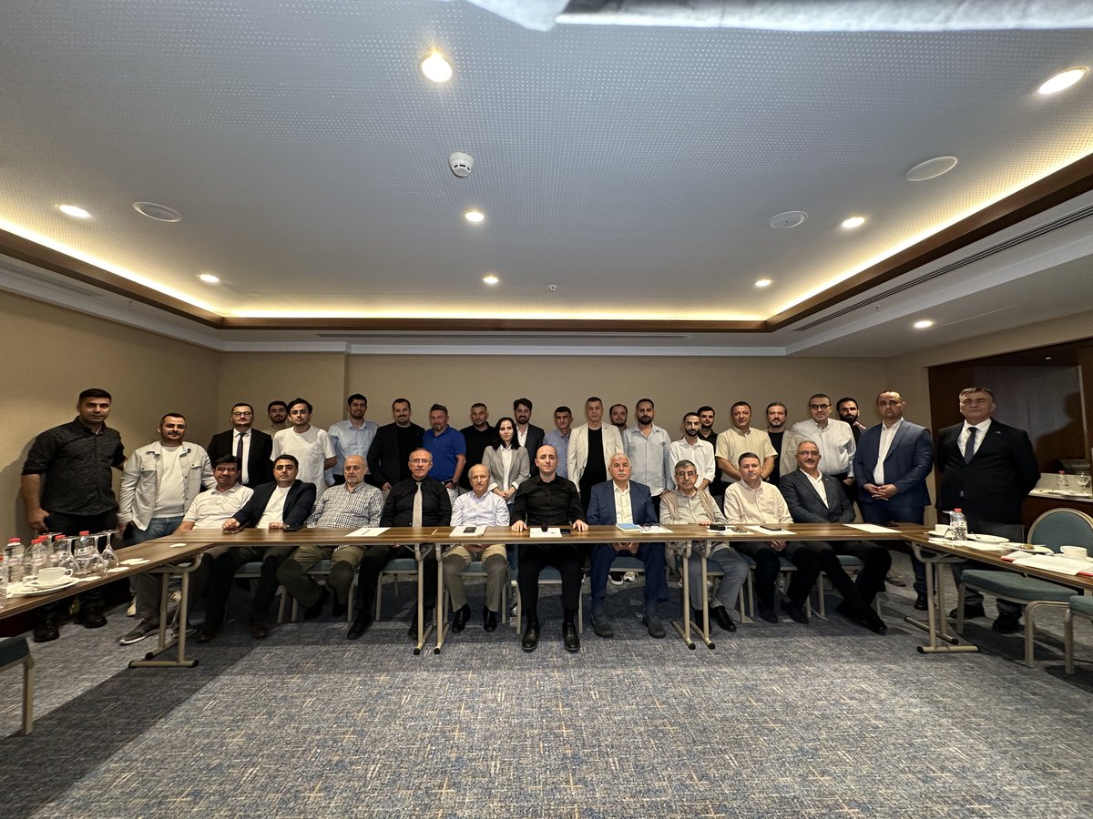 Ayes1978's tweet photo. Ayes Çelik Sanayi A.Ş. olarak, 28 Eylül tarihinde gerçekleştirdiğimiz ilk 6 Aylık Yönetim Gözden Geçirme (YGG) toplantımızı başarıyla tamamladık.  Toplantı süresince, yılın ilk yarısında gösterdiğimiz performans detaylı bir şekilde değerlendirildi. #ayesçelik #çelikhasır #demir https://t.co/saKsooFQAY