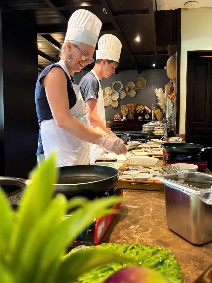 RiversideA42830's tweet photo. Exploring Hoi An's cuisine through cooking classes is a delightful journey
#luxuryhotel #hotel #hoian #vietnam #travel #다낭 #베트남 #호이안 #호이안여행 #ホイアン https://t.co/AkdGcm5eHd