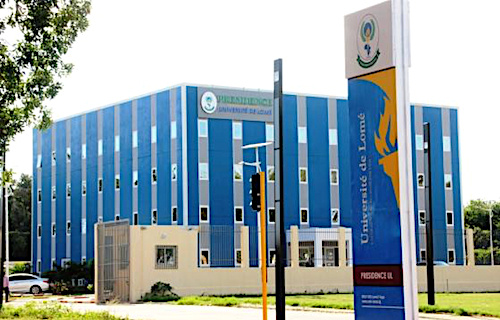 Université de Lomé (@univelometg) on Twitter photo L'<a href="/UniveLomeTg/">Université de Lomé</a> décroche une chaire à l'Organisation mondiale du commerce. Créer un pôle spécialisé en commerce international, renforcer les capacités locales de recherche sur les défis du commerce international.
#UniveLomeTg
#OMC_fr
#GouvTg
univ-lome.tg/luniversite-de… L'<a href="/UniveLomeTg/">Université de Lomé</a> décroche une chaire à l'Organisation mondiale du commerce. Créer un pôle spécialisé en commerce international, renforcer les capacités locales de recherche sur les défis du commerce international.
#UniveLomeTg
#OMC_fr
#GouvTg
univ-lome.tg/luniversite-de…