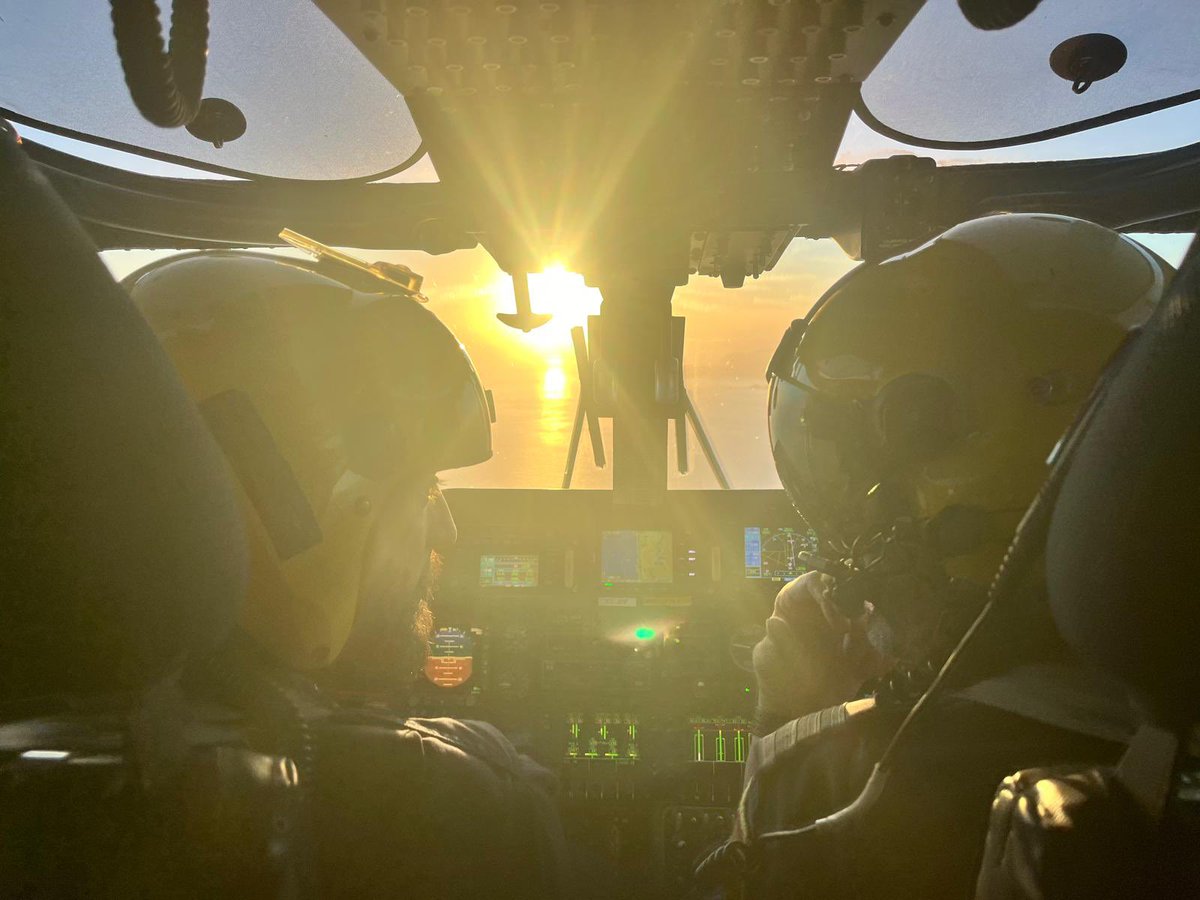 tricoptero's tweet image. Un día duro de trabajo a nivel físico y mental tras 5 horas en vuelo por Andalucía, volvemos a casa con la satisfacción del deber cumplido y agradeciendo a mis compañeros (sanitarios 061 y de vuelo) su labor, entrega y profesionalidad. @saludand #avincis