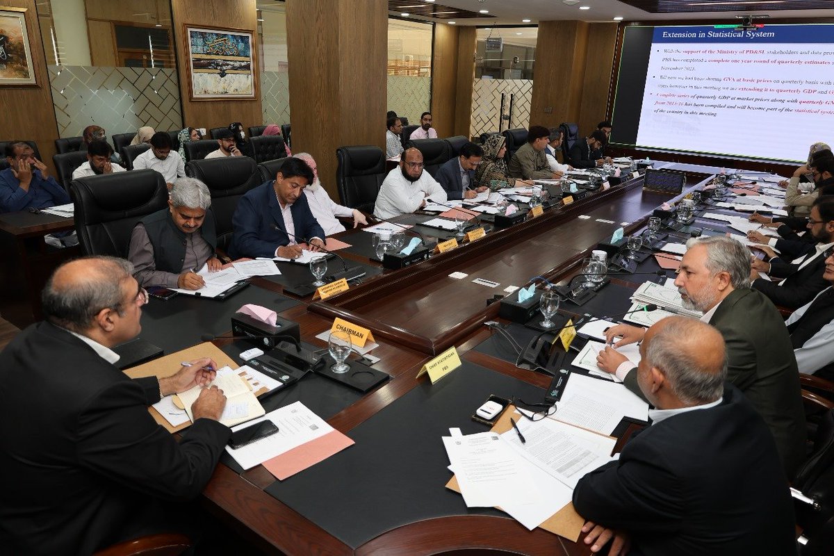 PBSofficialpak's tweet photo. 📊 The 110th NAC meeting approved Q4 &amp; annual estimates for FY 2023-24:
🔹 Q1: 2.69%, Q2: 1.97%, Q3: 2.36%
🔹 Q4 GDP growth: 3.07%
🔹 Updated FY 23-24 growth: 2.52%
🔹 Revised FY 22-23 growth: -0.22%

#PakPbs #EconomicGrowth #GDP #Pakistan #NAC #EconomicUpdate #DataMatters https://t.co/ZwDnj8m25c