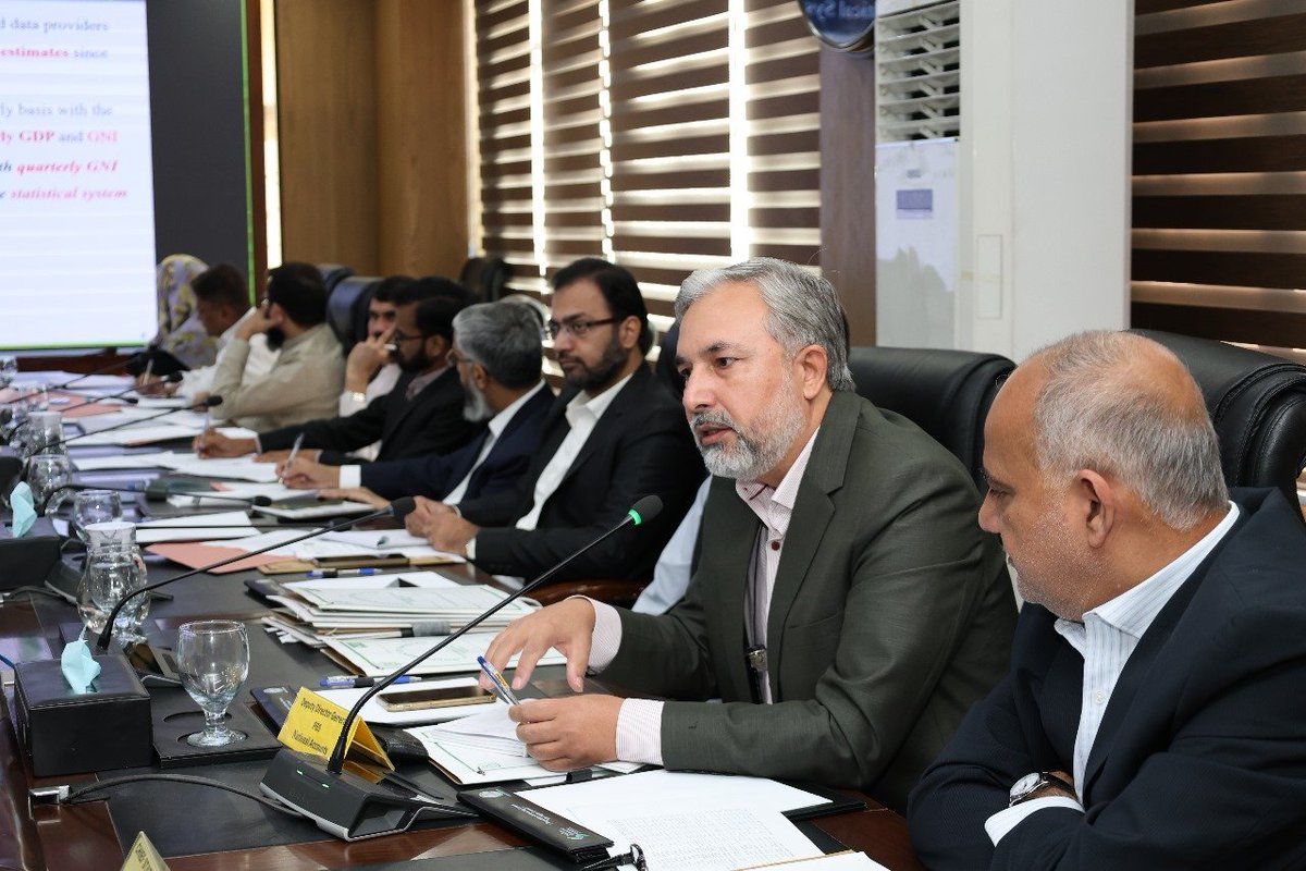 PBSofficialpak's tweet photo. 📊 The 110th NAC meeting approved Q4 &amp; annual estimates for FY 2023-24:
🔹 Q1: 2.69%, Q2: 1.97%, Q3: 2.36%
🔹 Q4 GDP growth: 3.07%
🔹 Updated FY 23-24 growth: 2.52%
🔹 Revised FY 22-23 growth: -0.22%

#PakPbs #EconomicGrowth #GDP #Pakistan #NAC #EconomicUpdate #DataMatters https://t.co/ZwDnj8m25c