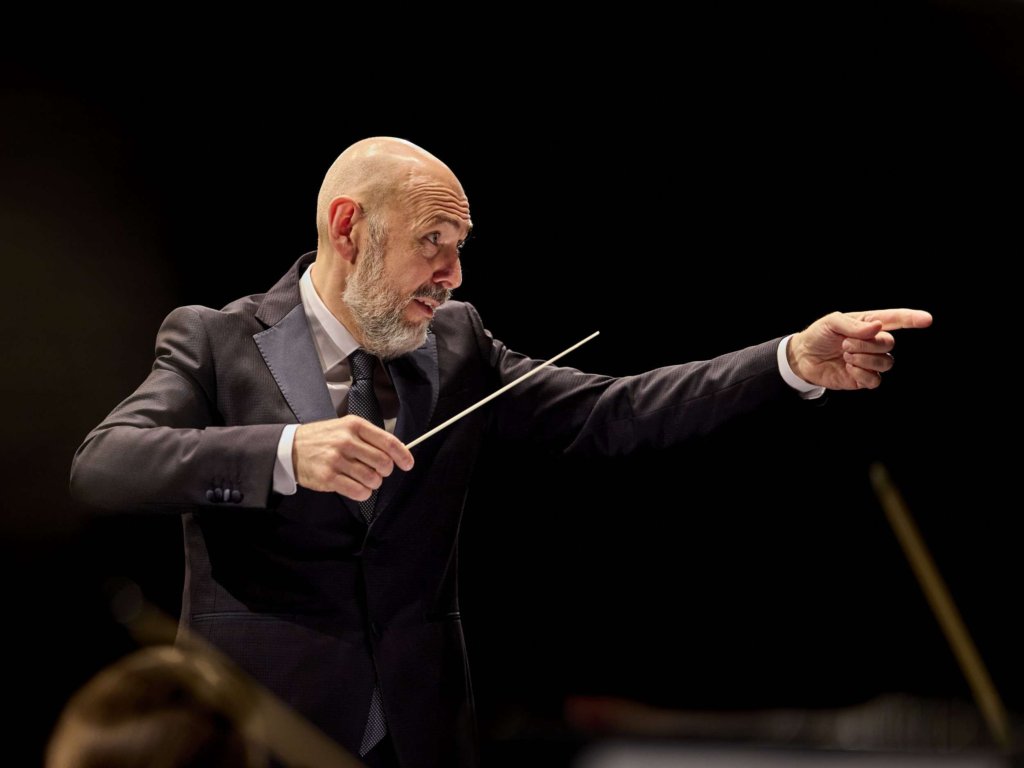 "A youth orchestra is a generative mirror of ideas and freshness" - says <a href="/enrico_onofri/">enrico onofri</a> in our latest blog interview.
He'll be conducting <a href="/Theresiatwitt/">Theresia Orchestra</a> for the first time in our upcoming residency in Nova Gorica. Find out what will be on our stands...👇
theresia.online/enrico-onofri-…