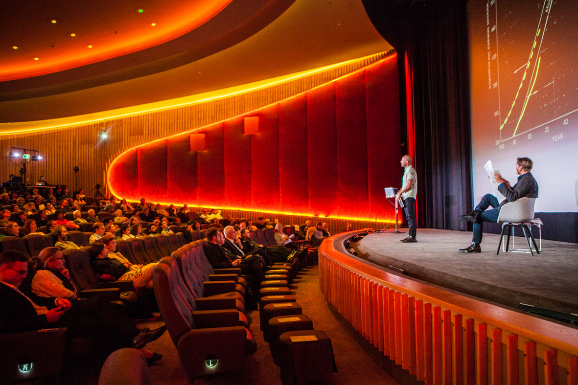 FOSSIL FREE Berlin tweet media