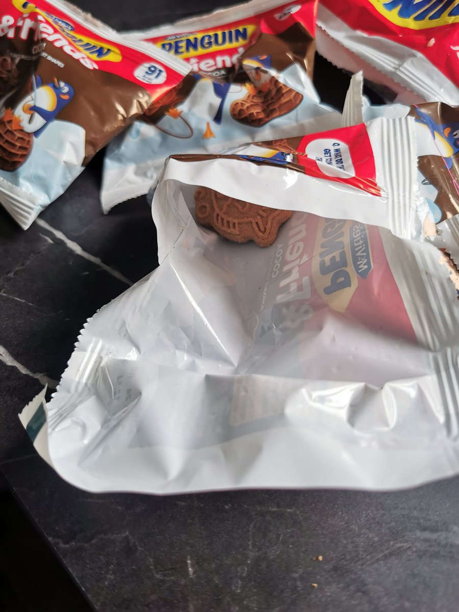 MsTegz's tweet photo. Think there's a factory malfunction at @McVities..... 5 packets became 4 because one was not sealed and contained just one singular stale biscuit... https://t.co/OjUNp71JxF